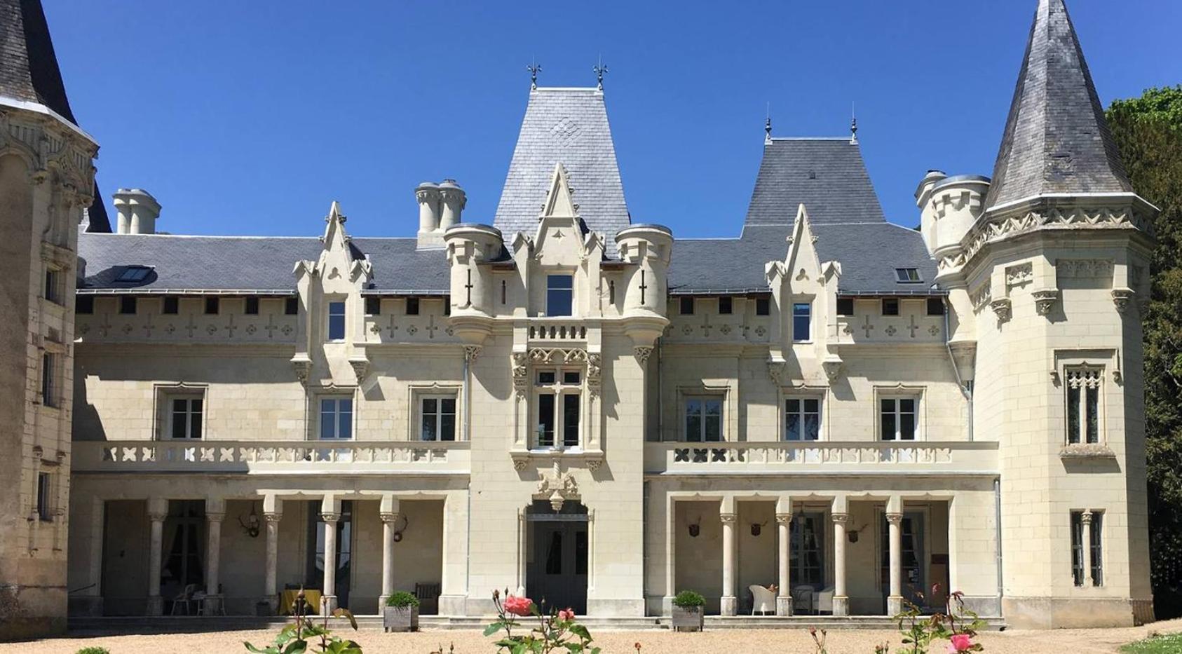 Chateau De Salvert - 4 Gites - 32 Personnes Neuille Экстерьер фото
