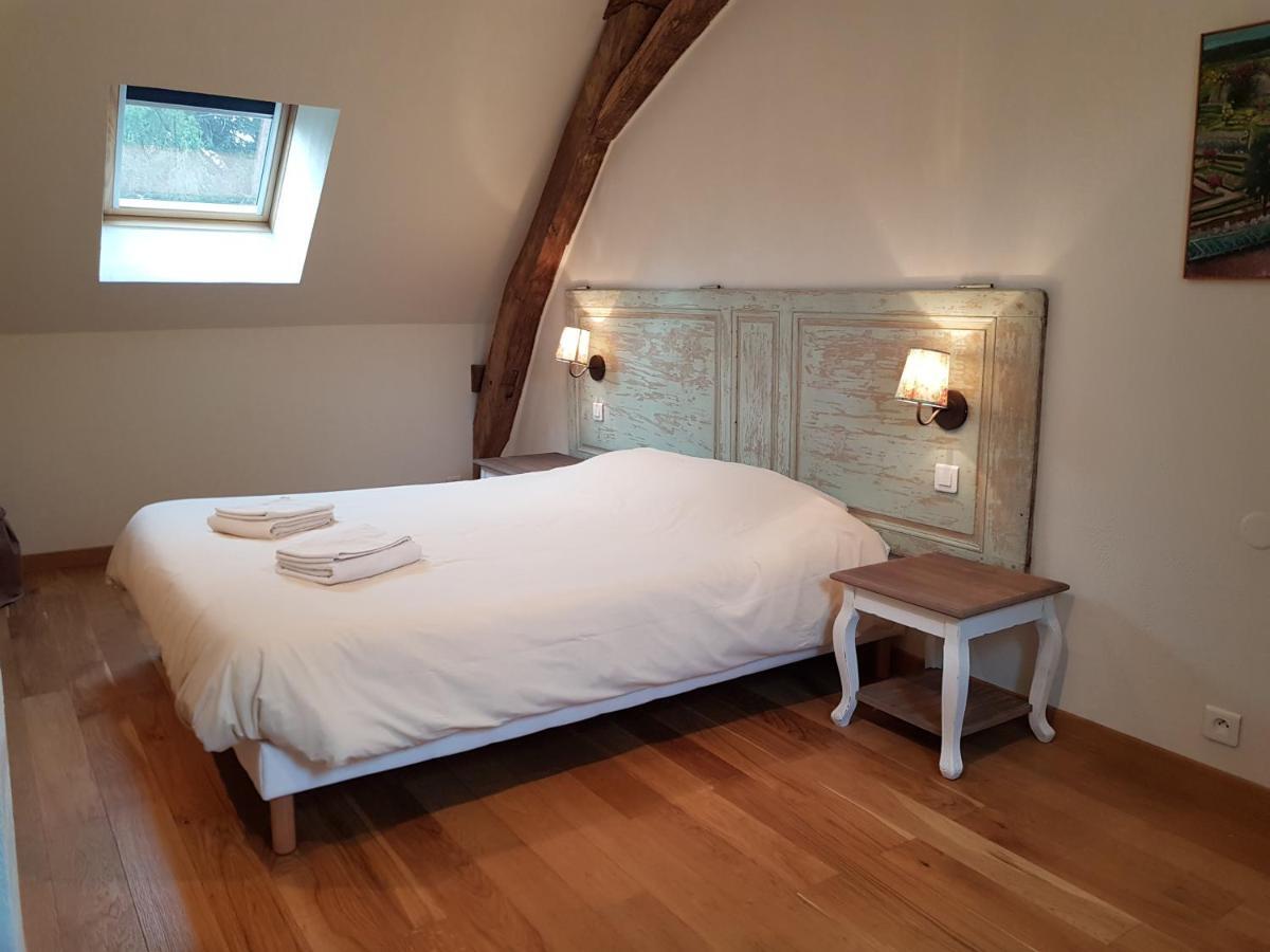 Chateau De Salvert - 4 Gites - 32 Personnes Neuille Экстерьер фото