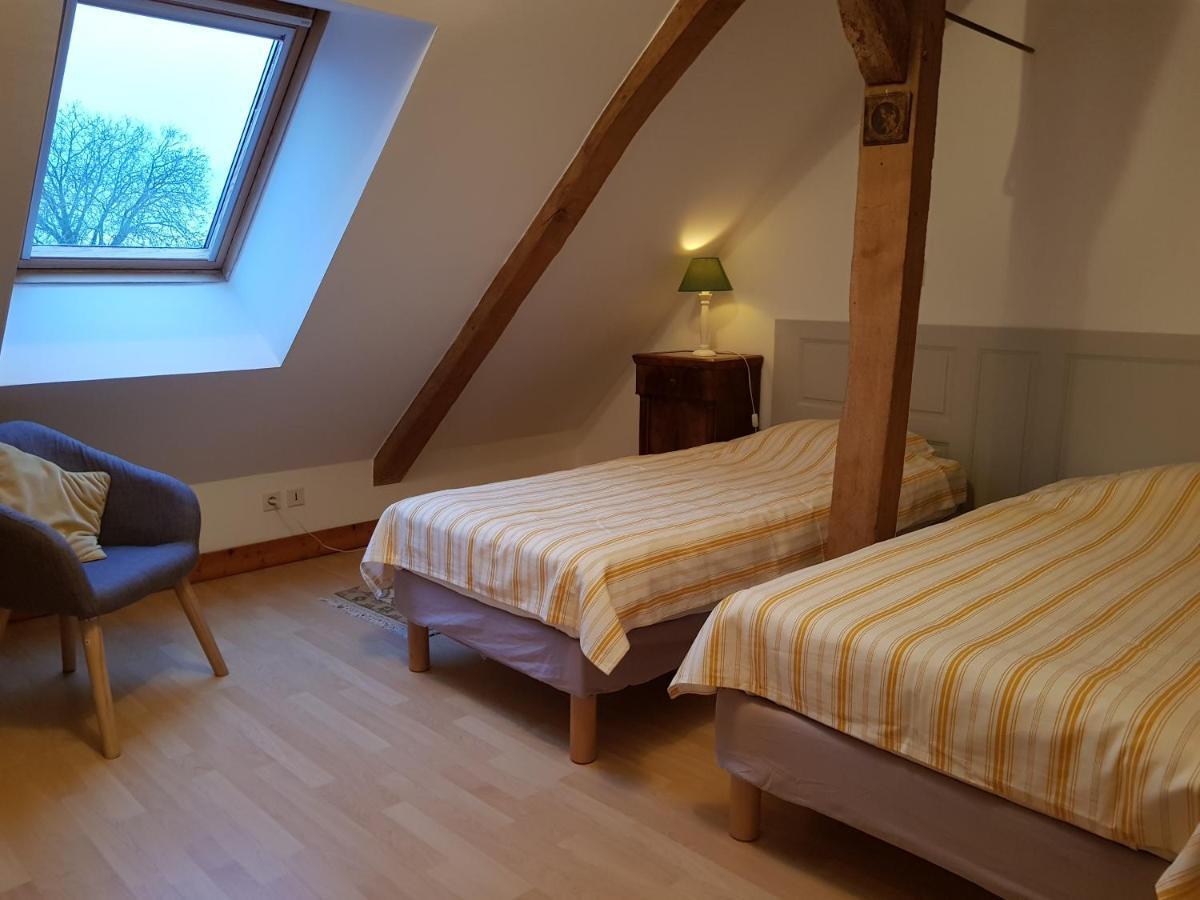 Chateau De Salvert - 4 Gites - 32 Personnes Neuille Экстерьер фото
